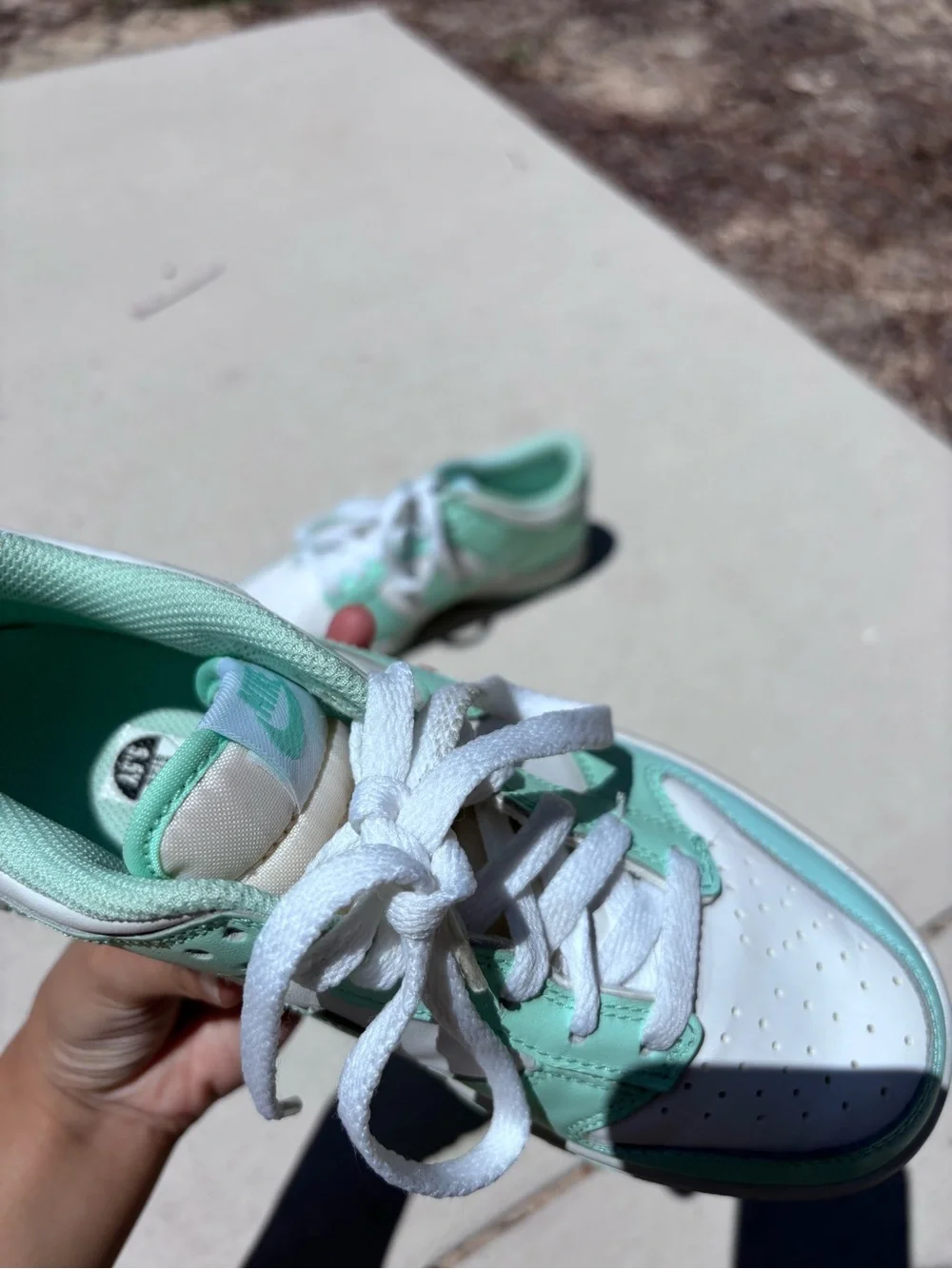 Nike Kids Low-Top Sneakers in Mint Green and White
